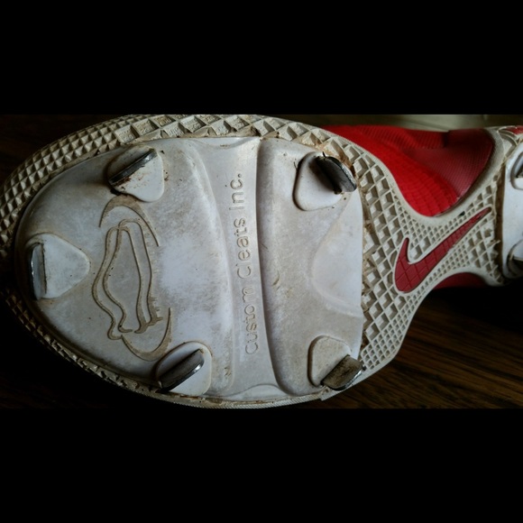 lebron soldier 10 baseball cleats